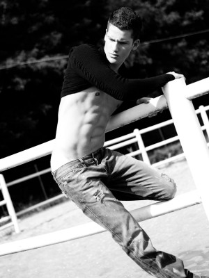 Arthur Sales pic #413119