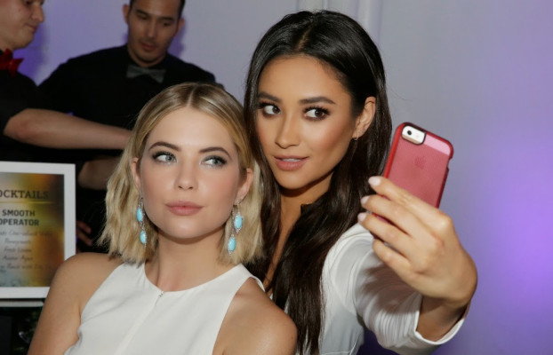 Ashley Benson pic #802270