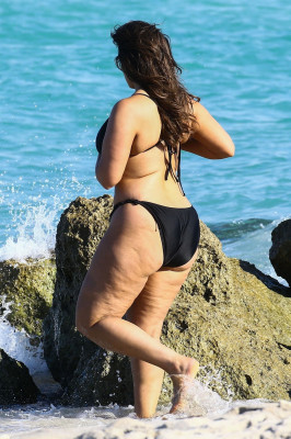 photo 16 in Ashley Graham gallery [id1053797] 2018-03-16 00:00:00