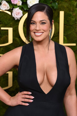 Ashley Graham – at 82nd Annual Golden Globe Awards 2025