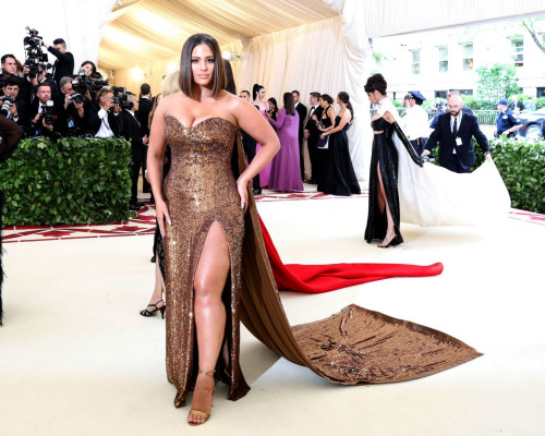 Ashley Graham – MET Gala 2018