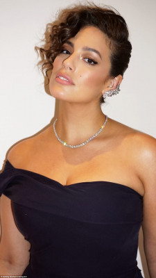 photo 29 in Ashley Graham gallery [id1038965] 2018-02-09 00:00:00