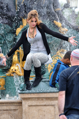 photo 23 in Ashley Greene gallery [id294676] 2010-09-13 00:00:00