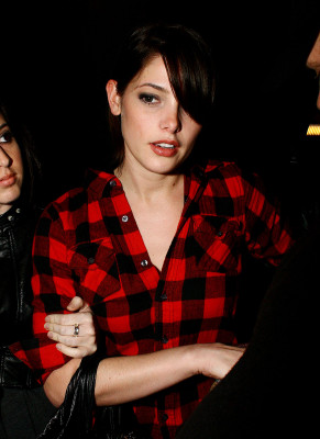 photo 16 in Ashley Greene gallery [id146570] 2009-04-03 00:00:00