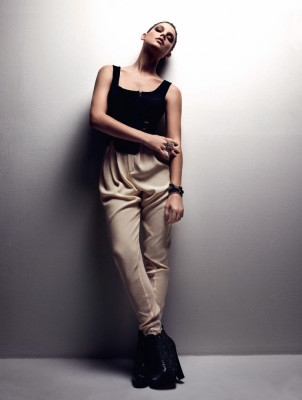 photo 26 in Ashley Greene gallery [id286606] 2010-08-17 00:00:00