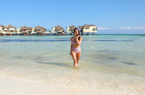 Ashley Greene-Beach in Mexico