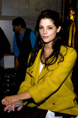 Ashley Greene pic #221099
