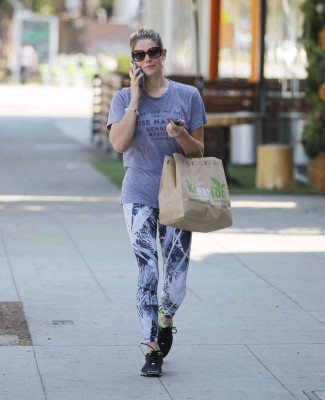 Ashley Greene pic #990140