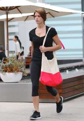 Ashley Greene pic #652040