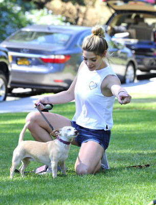 Ashley Greene pic #1091321
