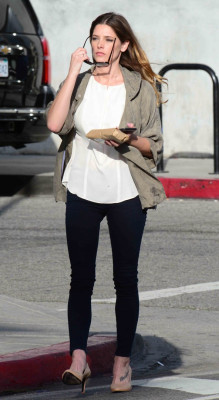 Ashley Greene- Shopping at Abbot Kinney Boulevard in Venice California 