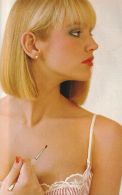 Ashley Richardson for VOTRE BEAUTE France March 1983