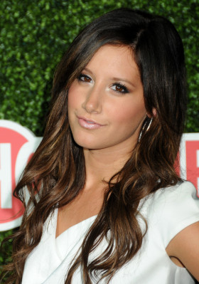photo 21 in Ashley Tisdale gallery [id282359] 2010-08-02 00:00:00