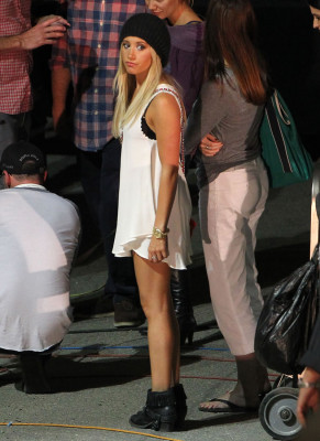 photo 20 in Ashley Tisdale gallery [id561286] 2012-09-21 00:00:00
