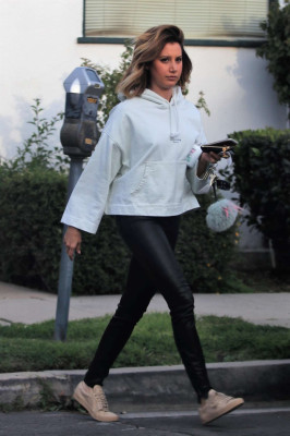 Ashley Tisdale pic #1059970