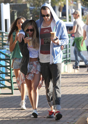 photo 27 in Ashley Tisdale gallery [id608717] 2013-02-24 00:00:00