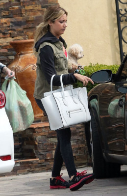 photo 3 in Ashley Tisdale gallery [id620708] 2013-03-30 00:00:00