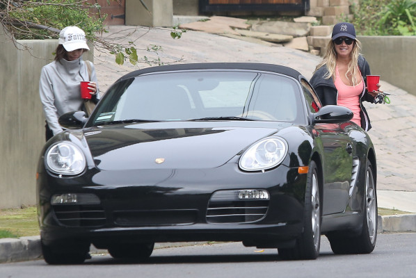 photo 11 in Ashley Tisdale gallery [id619098] 2013-03-28 00:00:00