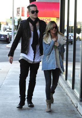 photo 19 in Ashley Tisdale gallery [id594107] 2013-01-03 00:00:00