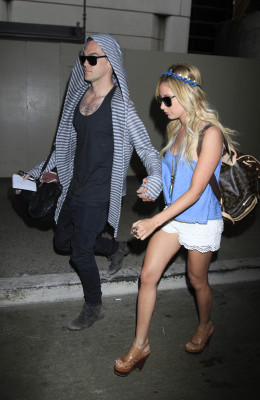 photo 21 in Ashley Tisdale gallery [id613136] 2013-03-15 00:00:00