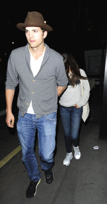 Ashton Cutcher pic #641508
