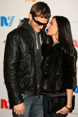 photo 18 in Ashton Cutcher gallery [id51136] -0001-11-30 00:00:00