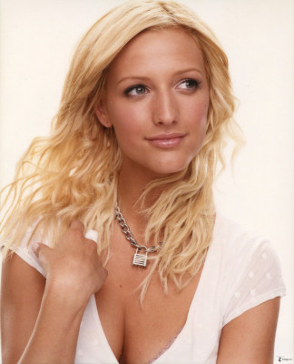 photo 17 in Ashlee Simpson gallery [id117256] 2008-11-17 00:00:00