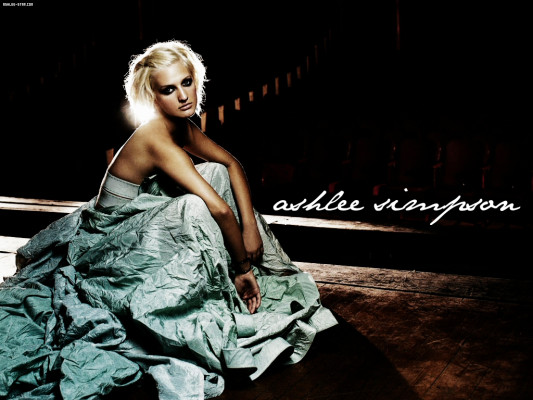 photo 25 in Ashlee Simpson gallery [id117015] 2008-11-17 00:00:00