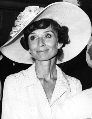 photo 21 in Audrey Hepburn gallery [id252156] 2010-03-24 00:00:00