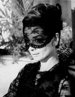 Audrey Hepburn pic #480401