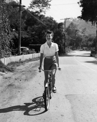 Ava Gardner pic #100929