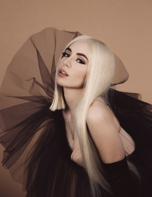 Ava Max - So Am I Promoshoot (2019)
