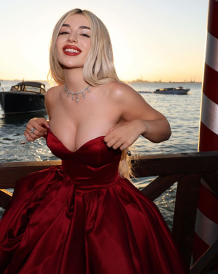 Ava Max – amFAR Shoot at 82nd VIFF 2025