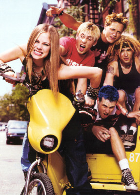 Avril Lavigne pic #351232