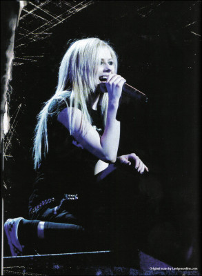 photo 4 in Lavigne gallery [id38260] -0001-11-30 00:00:00