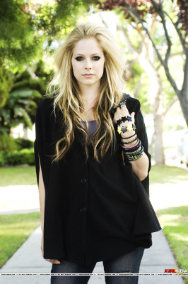 Avril Lavigne pic #225401