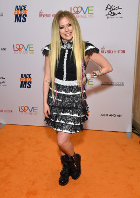 photo 26 in Lavigne gallery [id1171912] 2019-05-13 00:00:00
