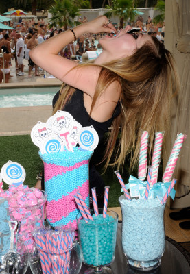 photo 7 in Avril Lavigne gallery [id587364] 2012-12-04 00:00:00