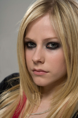 Avril Lavigne pic #119677