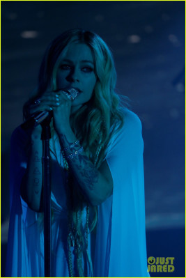 Avril Lavigne - Jimmy Kimmel Live! 09/12/2018