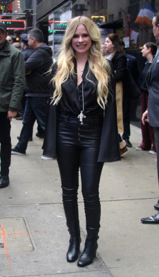 Avril Lavigne - Good Morning America in New York 02/15/2019