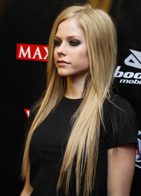 photo 22 in Avril Lavigne gallery [id89847] -0001-11-30 00:00:00