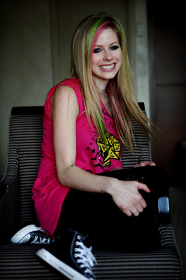 Avril Lavigne pic #380653