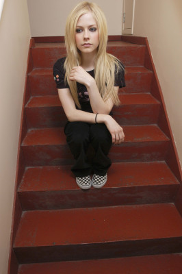 photo 17 in Avril Lavigne gallery [id610748] 2013-03-05 00:00:00