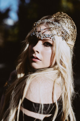 Avril Lavigne - Tell Me Its Over Photoshoot (2018)