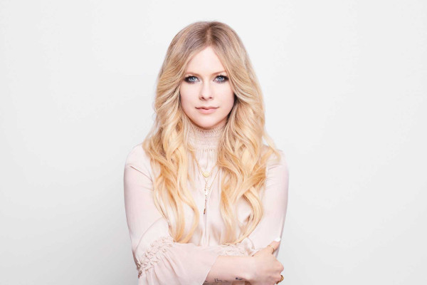 Avril Lavigne - Cosmopolitan Japan (2019)