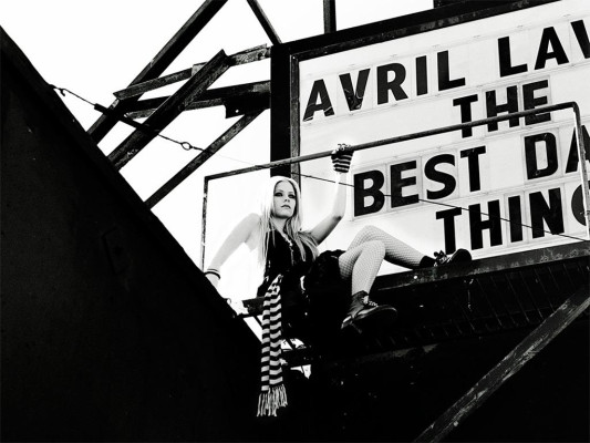 Avril Lavigne pic #110069