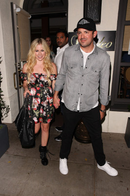 Avril Lavigne - Madeo Restaurant in West Hollywood 07/25/2018