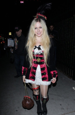 Avril Lavigne - Just Jared Halloween Party in West Hollywood 10/27/2018