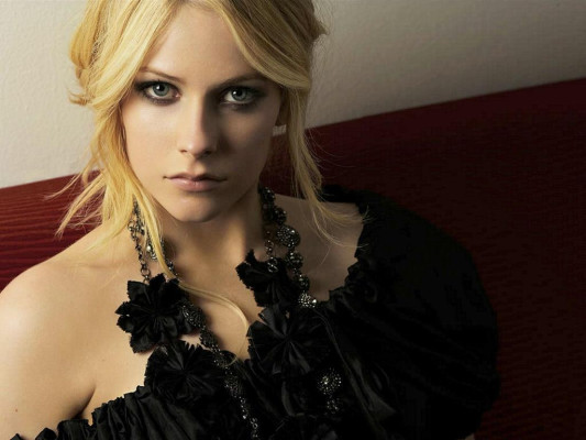 Avril Lavigne pic #110068